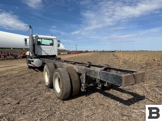 Image of Mack CH612 equipment image 2