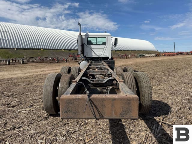 Image of Mack CH612 equipment image 3