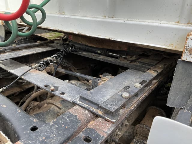 Image of Mack CH613 equipment image 3