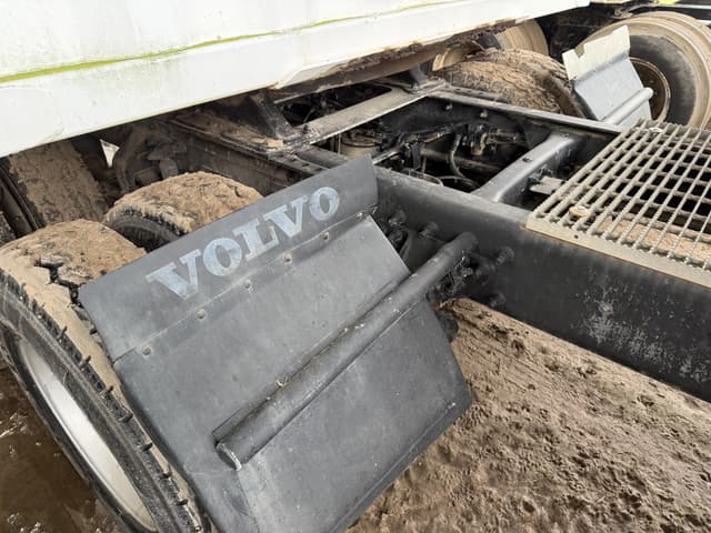 Image of Mack CH613 equipment image 3