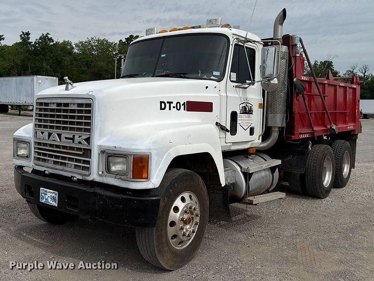 Image of Mack CH613 Primary image