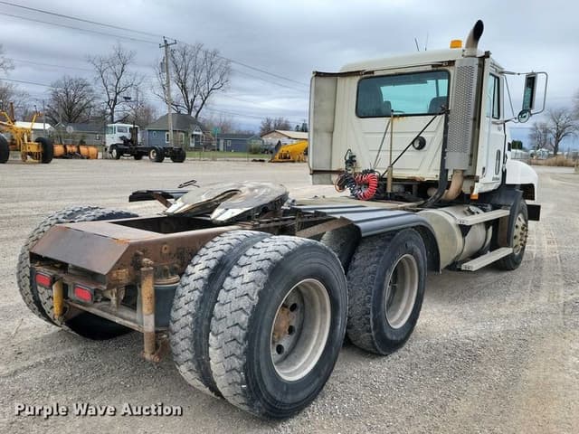 Image of Mack CH613 equipment image 4