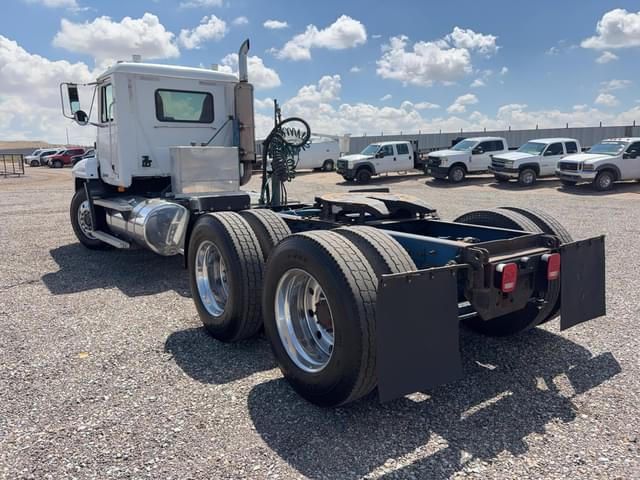 Image of Mack CH613 equipment image 1