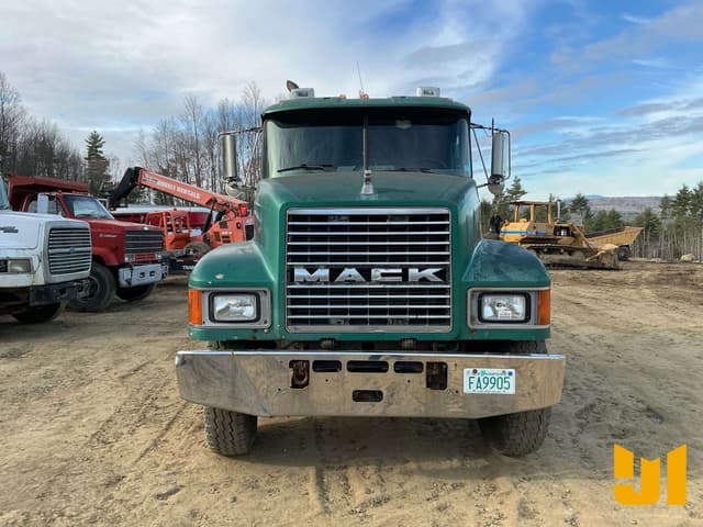 Image of Mack CH613 equipment image 1