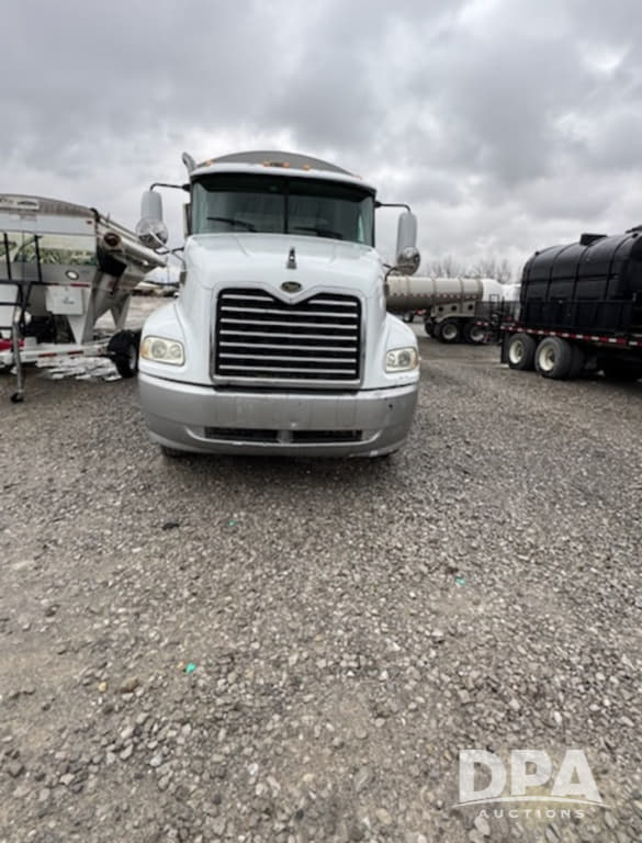 Image of Mack CX613 equipment image 1