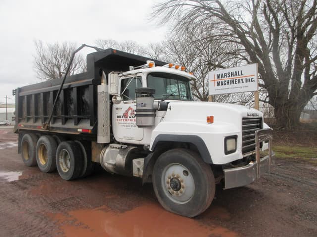 Image of Mack RD600 equipment image 1