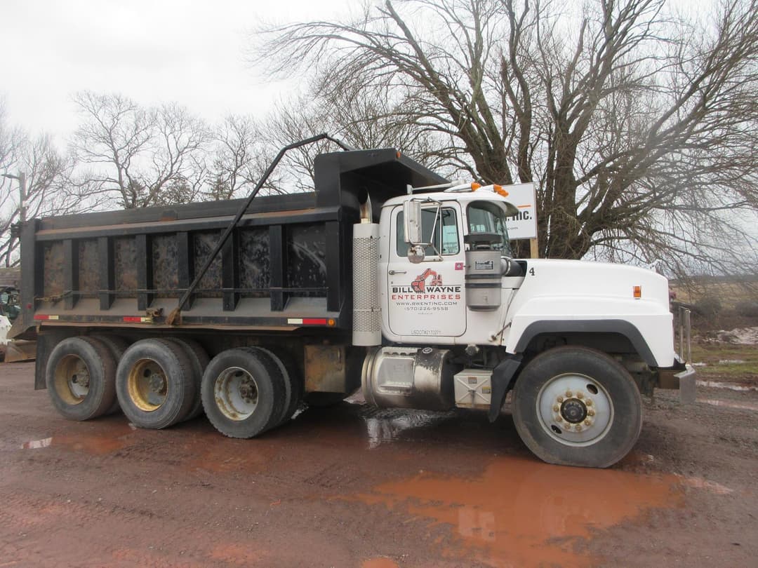 Image of Mack RD600 Primary image