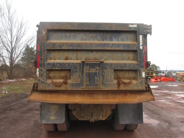 Image of Mack RD600 equipment image 3