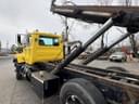 2000 Mack RD688S Image