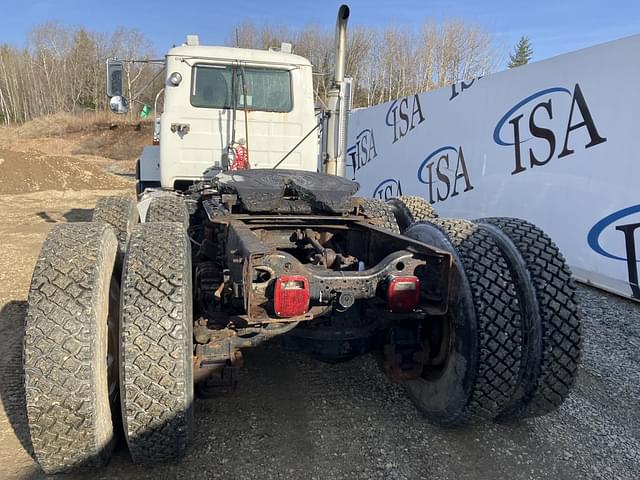 Image of Mack RD688S equipment image 3