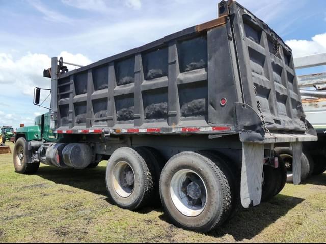 Image of Mack RD690S equipment image 3