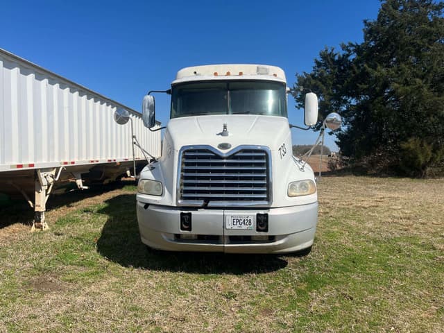 Image of Mack 427 equipment image 2