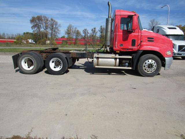 Image of Mack Vision CX613 equipment image 4
