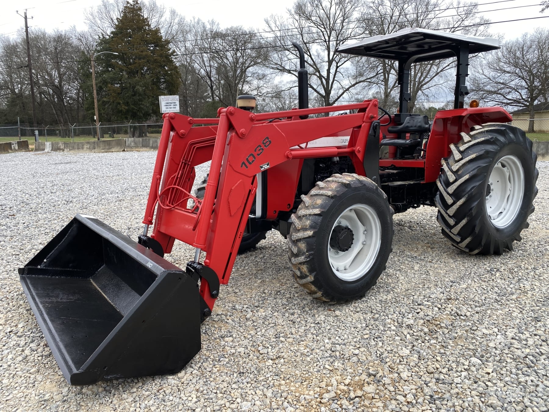 2000 Massey Ferguson 281 Equipment Image0