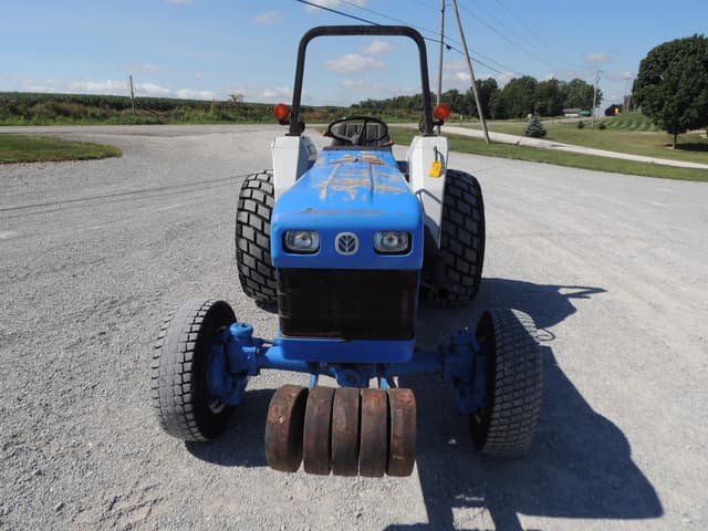 Image of New Holland 2120 equipment image 4