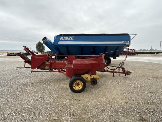 Image of New Holland Hayliner 273 equipment image 1