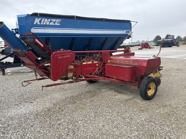 Image of New Holland Hayliner 273 equipment image 2