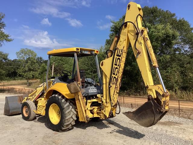 Image of New Holland 655E equipment image 4