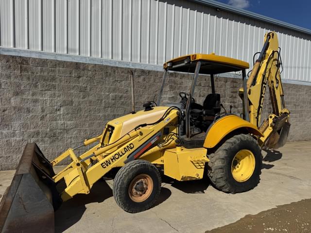 Image of New Holland 655E equipment image 1