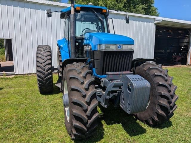Image of New Holland 8970 equipment image 2