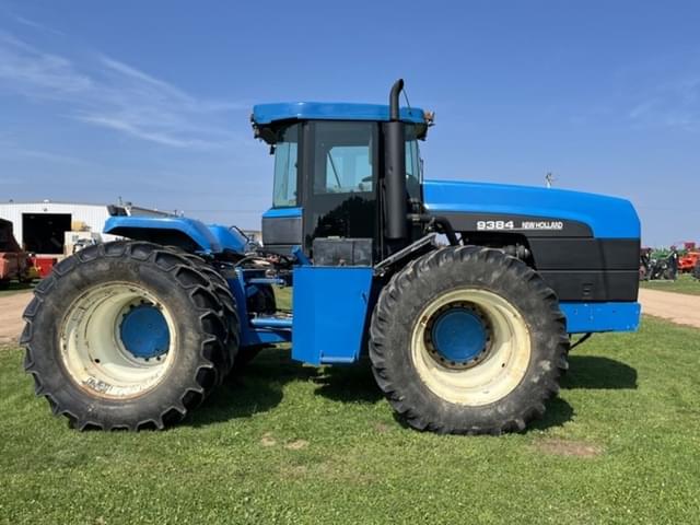 Image of New Holland 9384 equipment image 3
