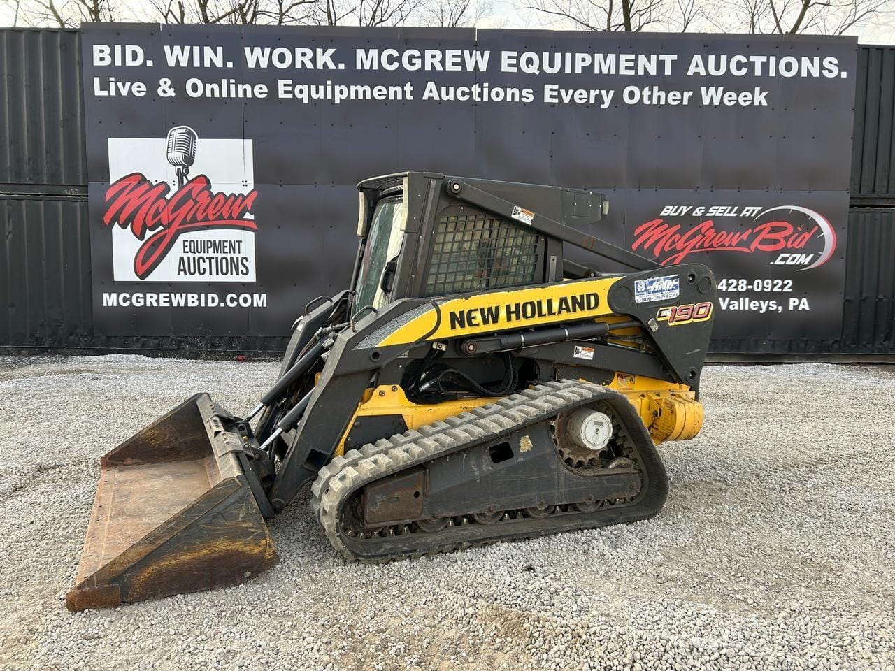 2000 New Holland C190 Equipment Image0