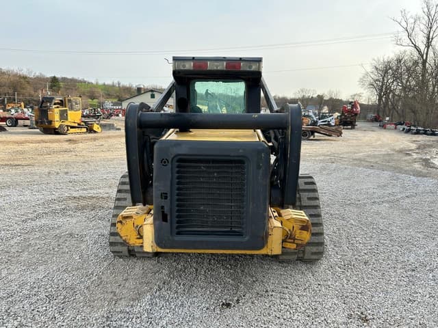 Image of New Holland C190 equipment image 2