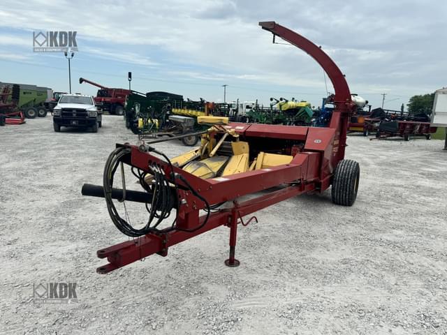Image of New Holland FP230 equipment image 1