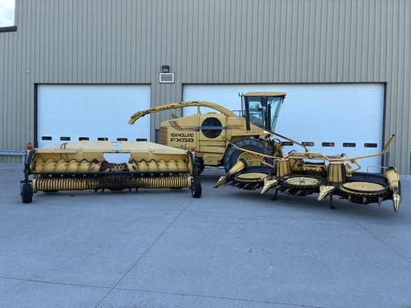 2000 New Holland FX58 Equipment Image0