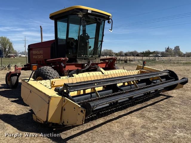 Image of New Holland HW320 equipment image 2