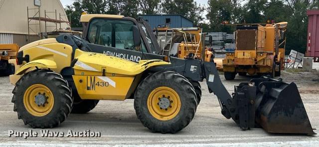 Image of New Holland LM430 equipment image 3