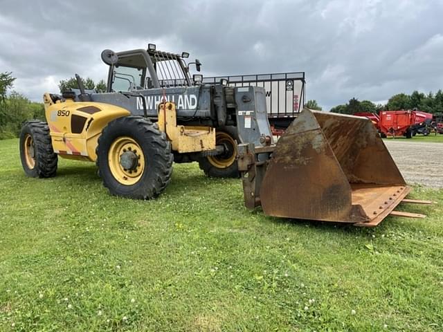 Image of New Holland LM850 equipment image 1