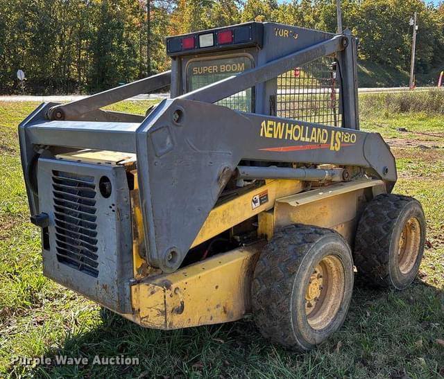 Image of New Holland LS180 equipment image 4