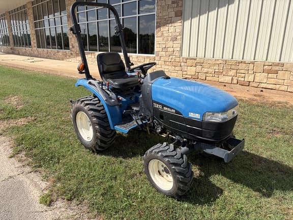 Image of New Holland TC21DA equipment image 2