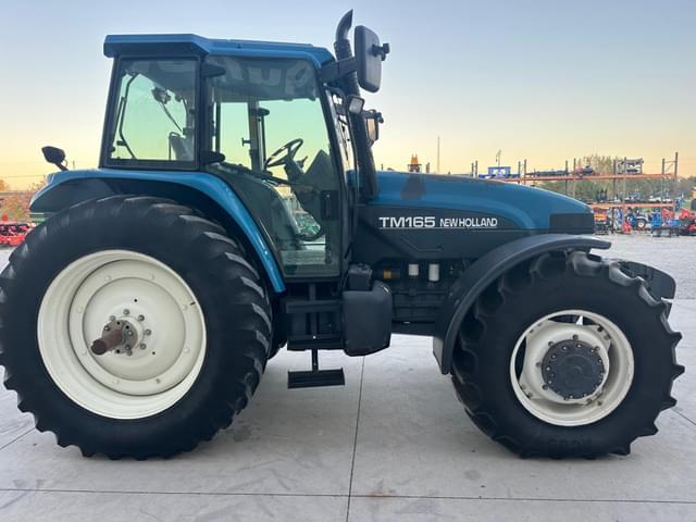 Image of New Holland TM165 equipment image 1