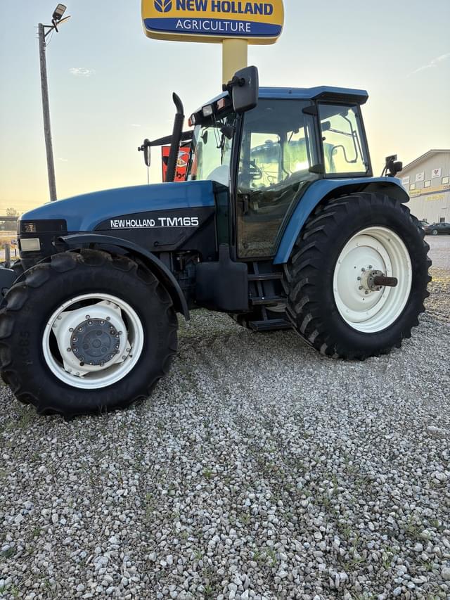 Image of New Holland TM165 equipment image 3