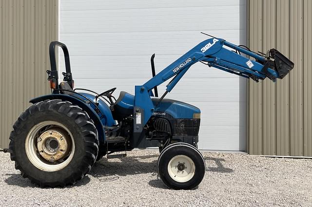 Image of New Holland TN70 equipment image 3