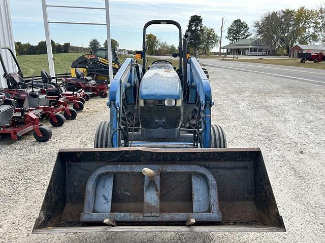 Image of New Holland TN75 equipment image 1