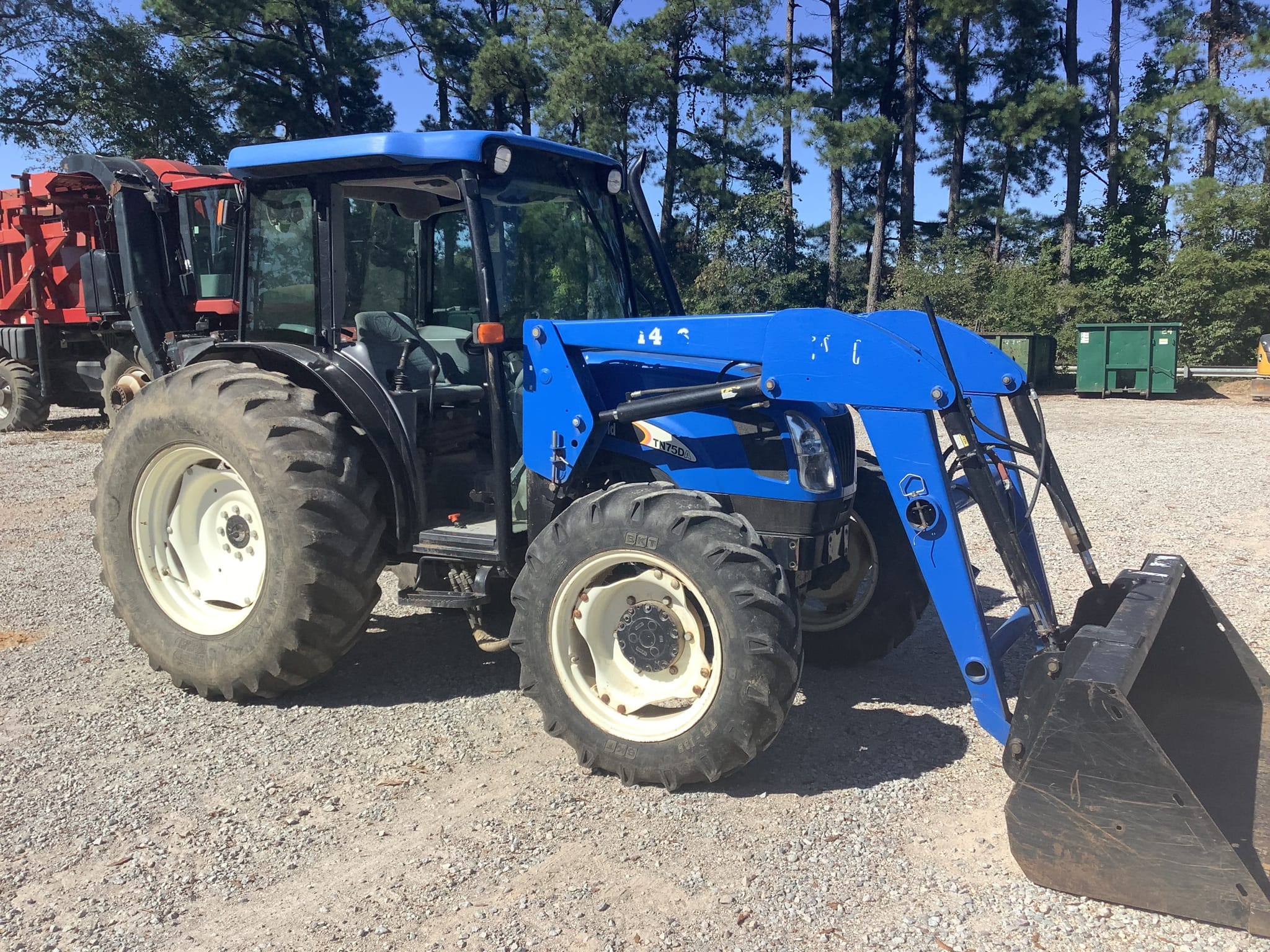 Main image New Holland TN75DA