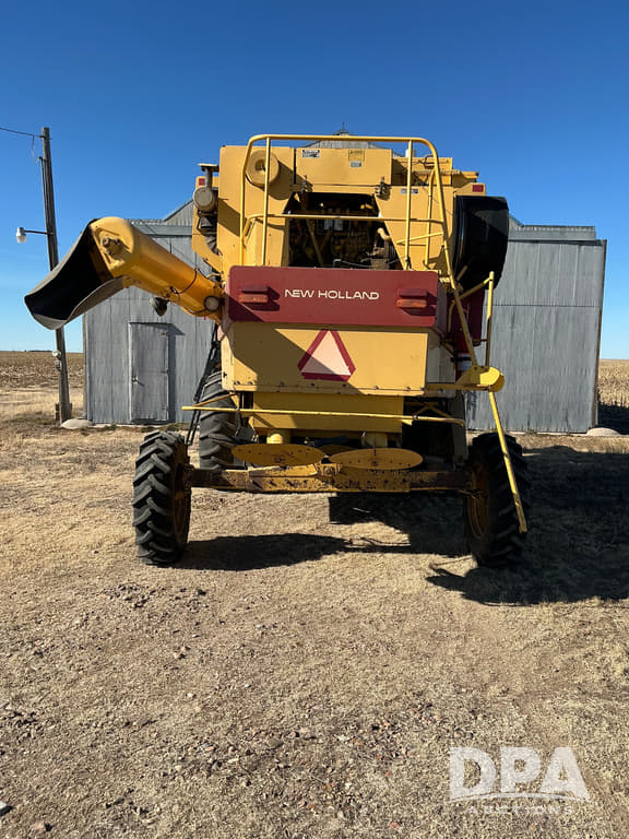 Image of New Holland TR86 equipment image 1