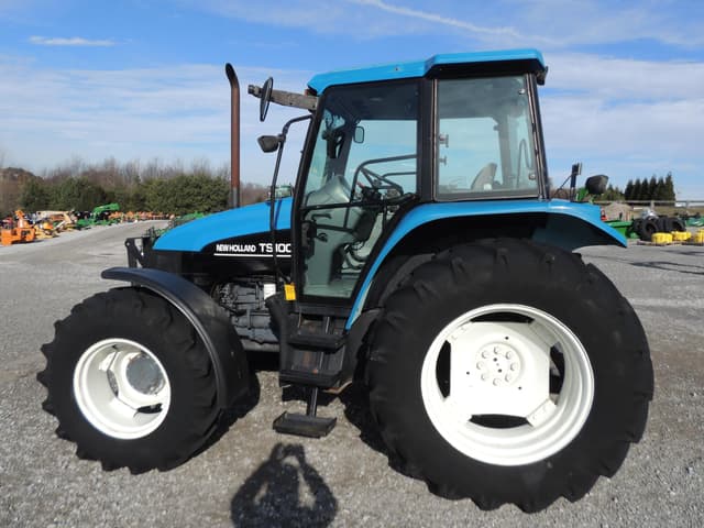 Image of New Holland TS100 equipment image 1