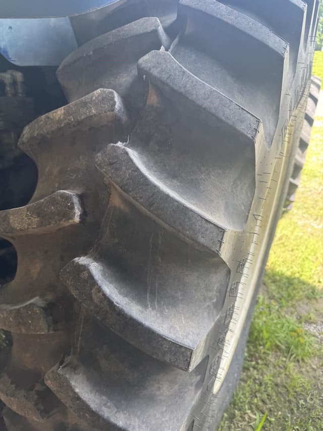 Image of New Holland TS110 equipment image 2