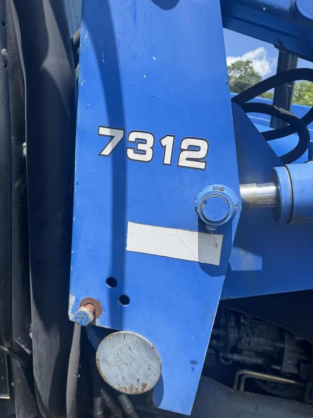 Image of New Holland TS110 equipment image 4