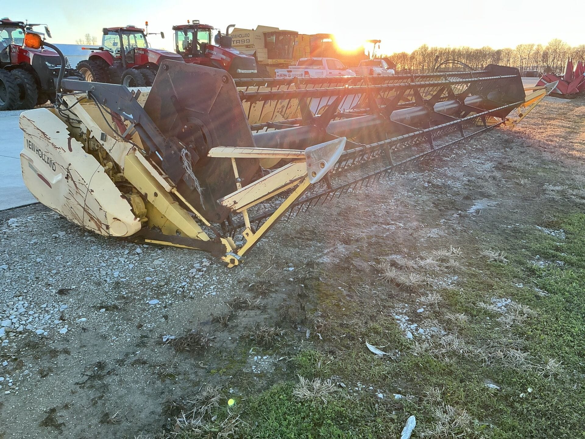 2000 New Holland 73C Equipment Image0