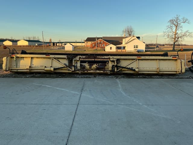 Image of New Holland 73C equipment image 3