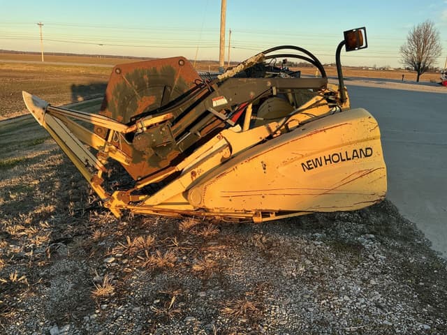 Image of New Holland 73C equipment image 3