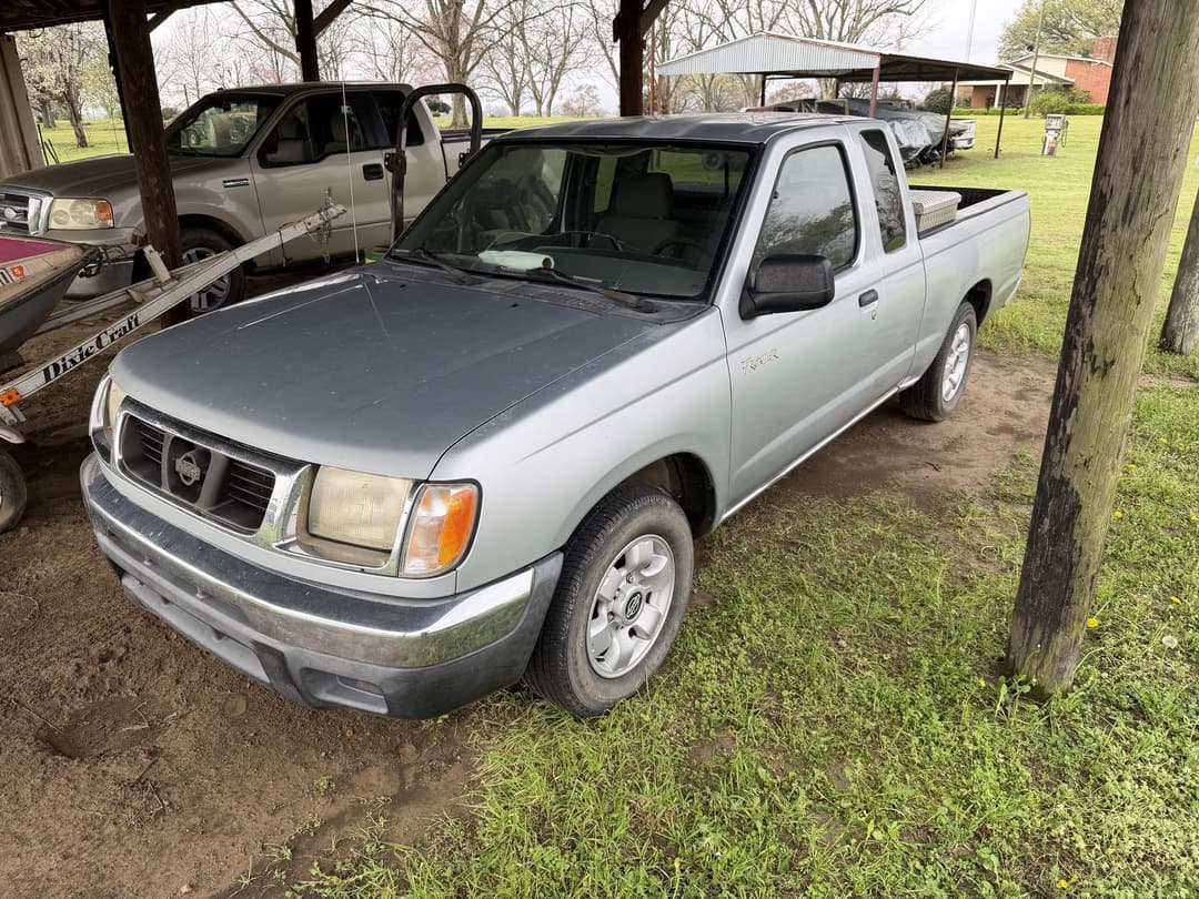 Image of Nissan Frontier Primary image