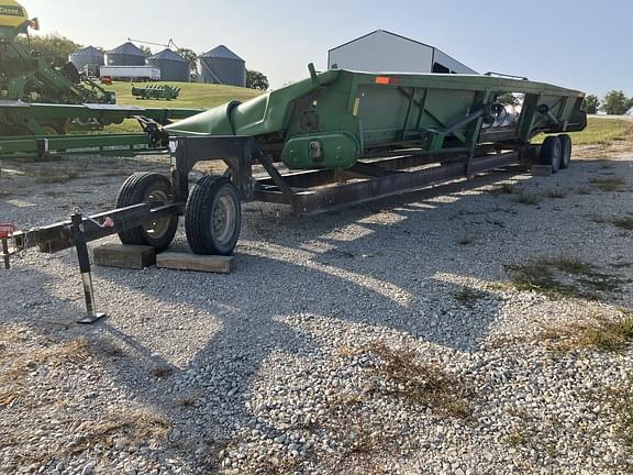 Image of Undetermined Header Trailer equipment image 1