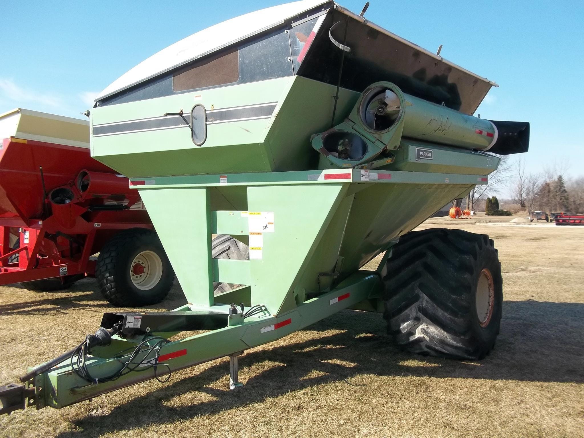 2000 Parker 710 Equipment Image0