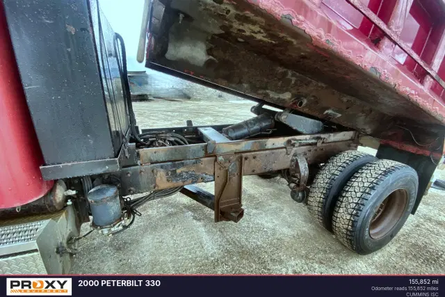Image of Peterbilt 330 equipment image 1